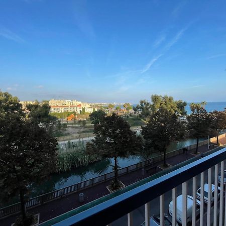 Vue Sur Mer - Magnifique Appartement Tout Confort - Terrasse Et Parking Prive Cagnes-sur-Mer Eksteriør bilde