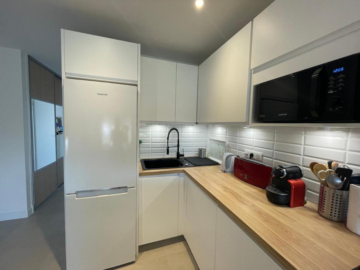 Vue Sur Mer - Magnifique Appartement Tout Confort - Terrasse Et Parking Prive Cagnes-sur-Mer Eksteriør bilde