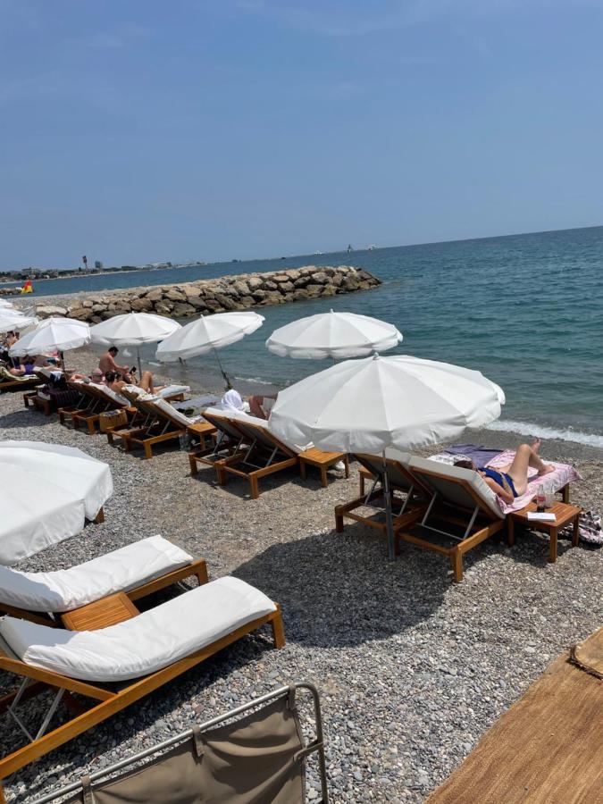 Vue Sur Mer - Magnifique Appartement Tout Confort - Terrasse Et Parking Prive Cagnes-sur-Mer Eksteriør bilde